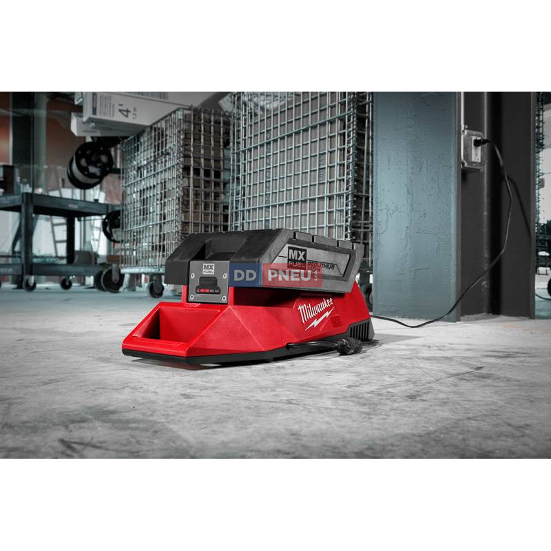 MX FUEL™ nabíječka Milwaukee MXF C