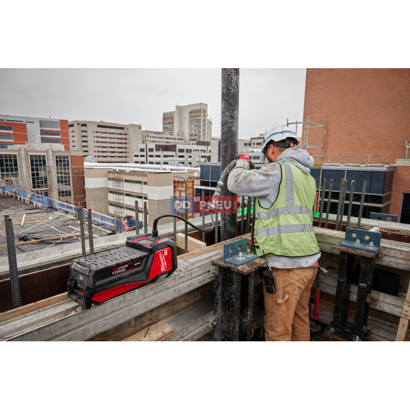 Vysokofrekvenční vibrátor na beton Milwaukee MXF CVHF-0 – bez baterie