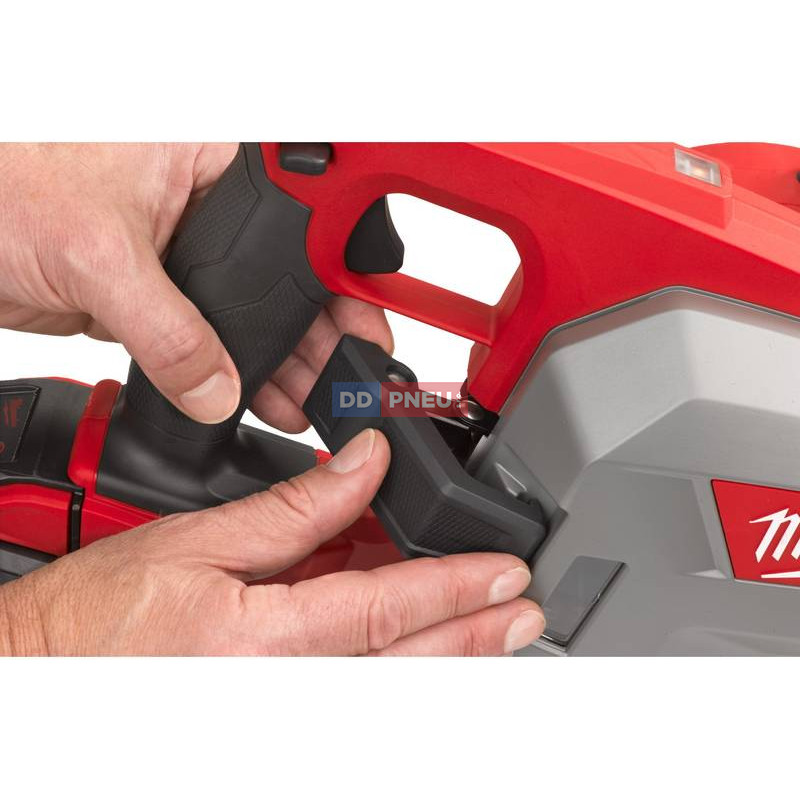 Aku kotoučová pila na kov MILWAUKEE M18 FMCS66-121C