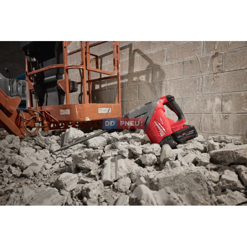 Aku SDS-Max vrtací a bourací kladivo MILWAUKEE M18 FHACO745-0C – bez baterie