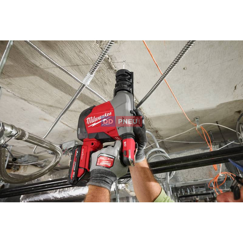 Aku kladivo SDS-PLUS s integrovaným odsáváním prachu MILWAUKEE M18 FHAFOH16-302X
