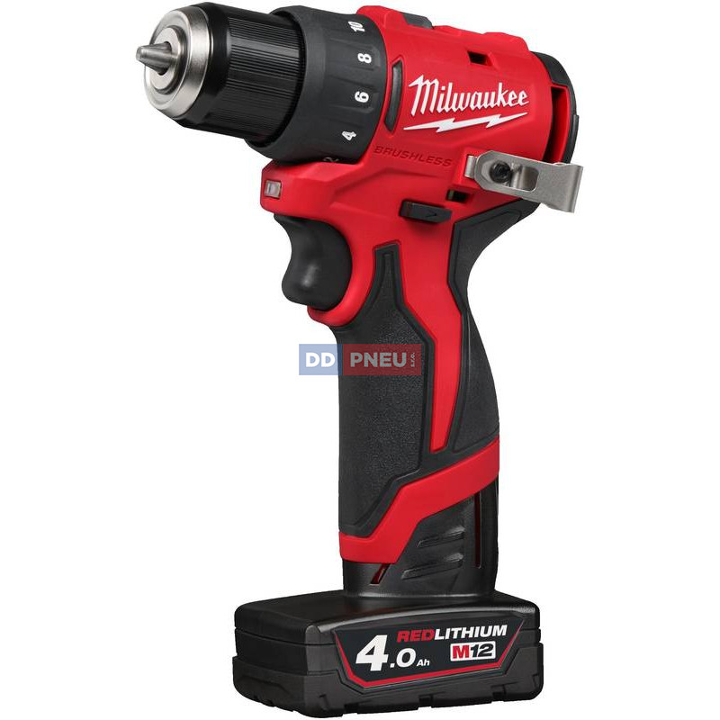 Aku kompaktní bezuhlíkový šroubovák MILWAUKEE M12 BLDDRC-402C