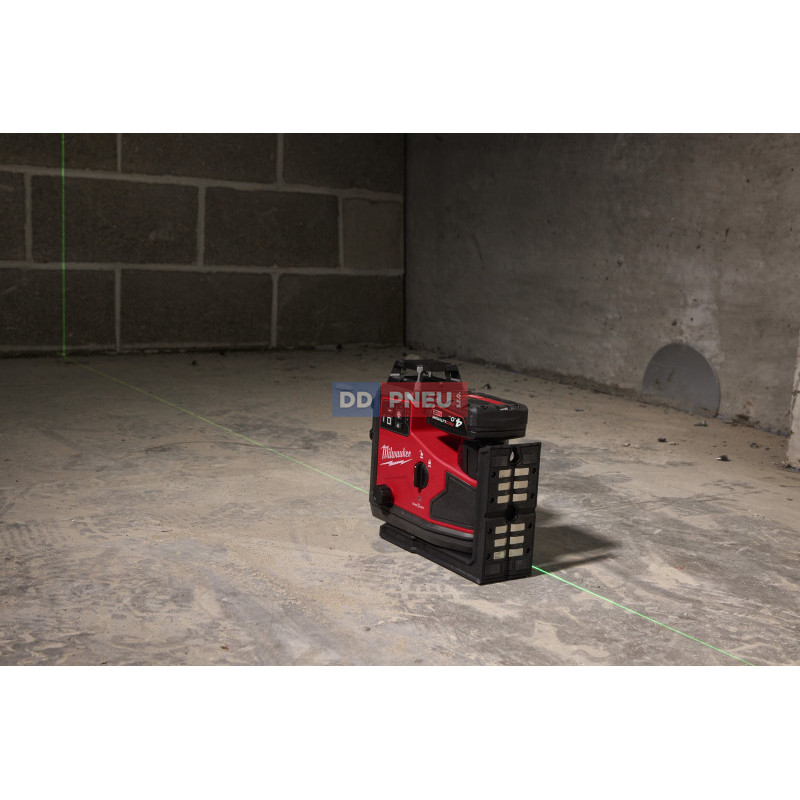 Zelený laser s automatickým zarovnáním 360° ve 3 rovinách MILWAUKEE M12 A3PLO-401C