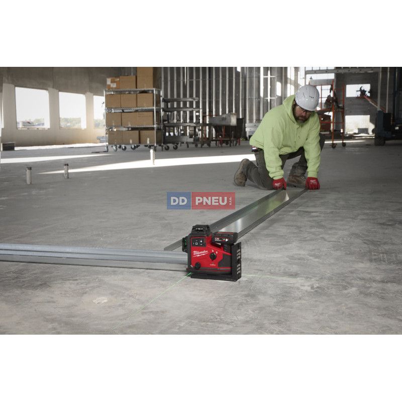 Zelený laser s automatickým zarovnáním 360° ve 3 rovinách MILWAUKEE M12 A3PLO-401C