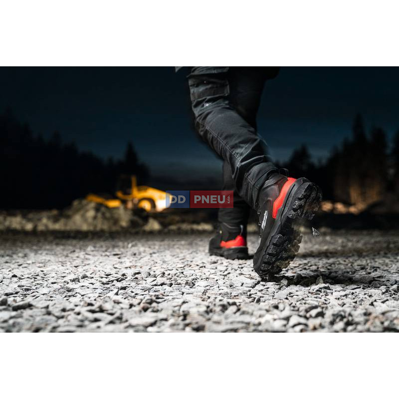 Bezpečnostní boty MILWAUKEE Armourtred™ S3S 1M110111W – kožené, černé, EU 43