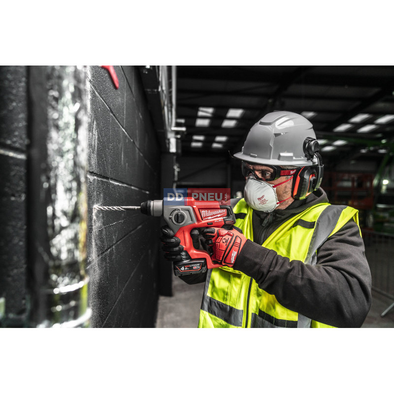 Přilba Milwaukee BOLT™100 – neodvětrávaná, bílá