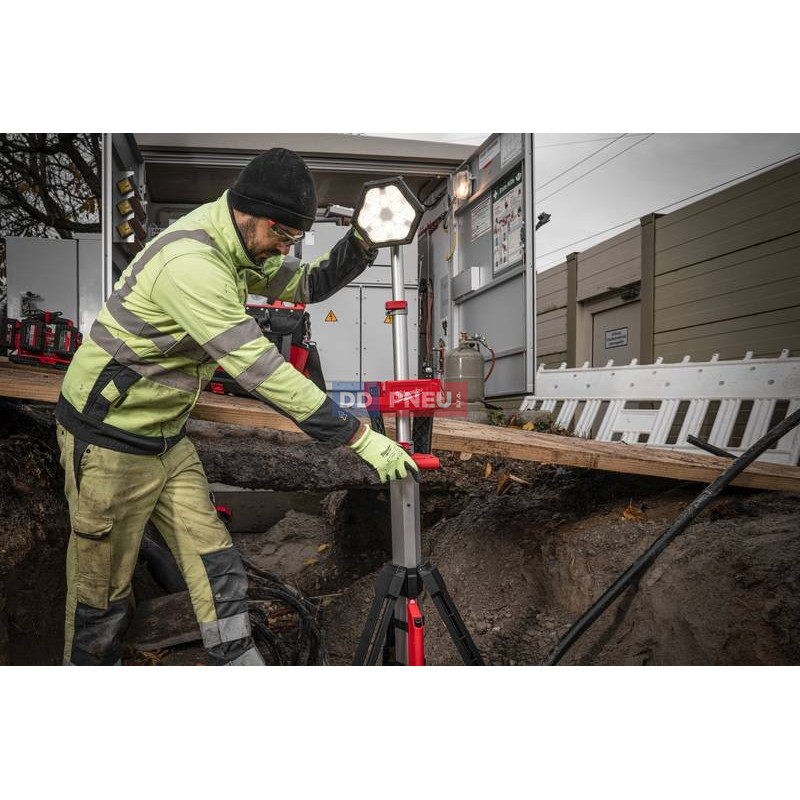 Aku stojanová svítilna MILWAUKEE M18 SAL2-502B