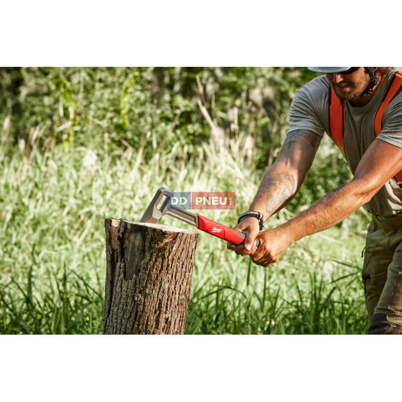 Štípací sekera Milwaukee 66cm