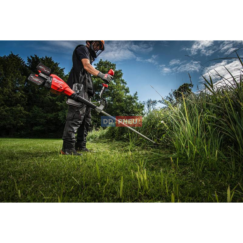 Aku křovinořez na dva akumulátory Milwaukee M18 F2BCU-122
